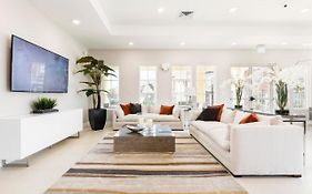 4 Bedroom 4 Ba Deluxe Villa 5 Min To Disney Family Getaway